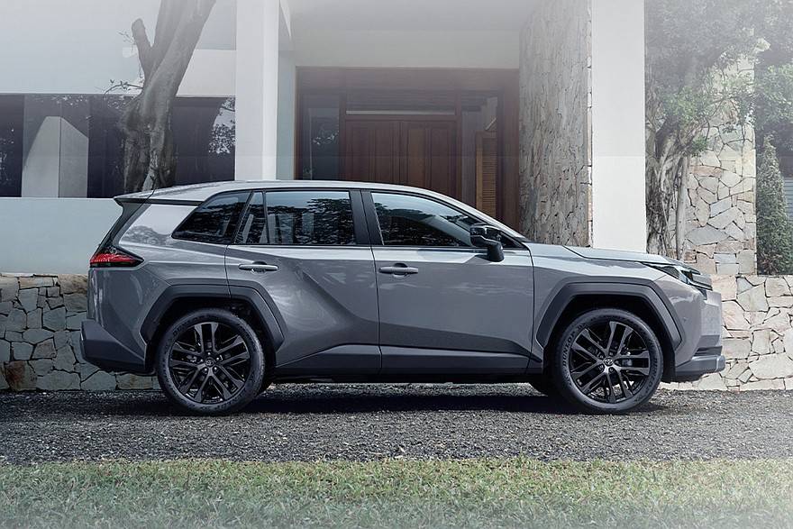 第六代豐田RAV4正式發布,15.6英寸大屏,越野前臉