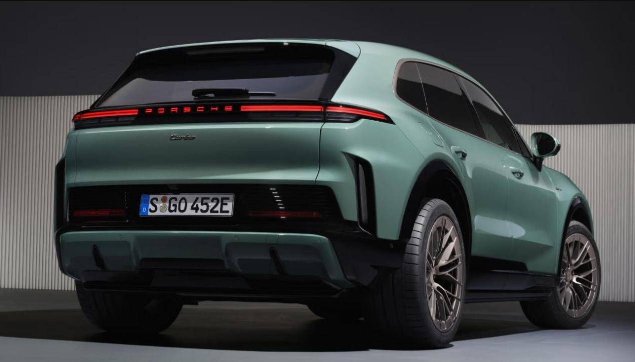 新電動卡宴,無線充電,雙電機如何做到1500Nm扭矩