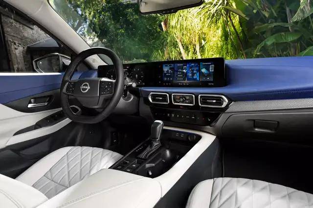 一寸沒(méi)加,橙色+黑頂,氣場(chǎng)翻倍,2026款日產(chǎn)軒逸憑設(shè)計(jì)更顯大氣