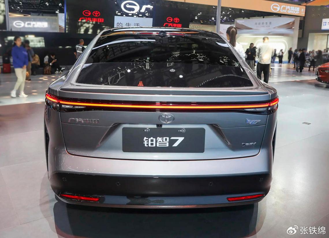 豐田全新中大型轎車,鉑智7將上市,外觀很年輕運動,車長5130mm