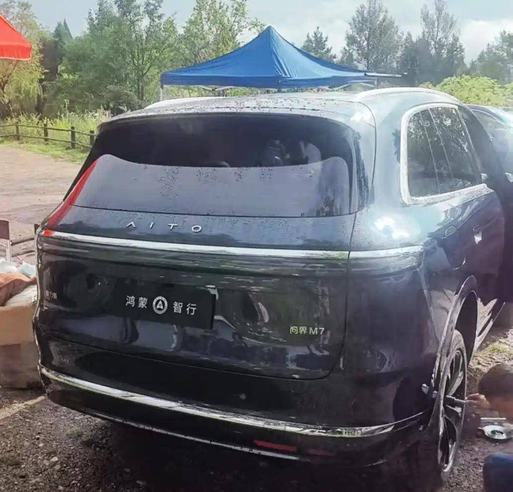 新款問界M7無偽諜照曝光!采用全新家族式前臉,尾部造型更精致