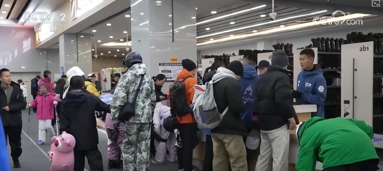 “創新服務+金融活水”雙輪驅動 點燃“冰雪經濟”熱引擎